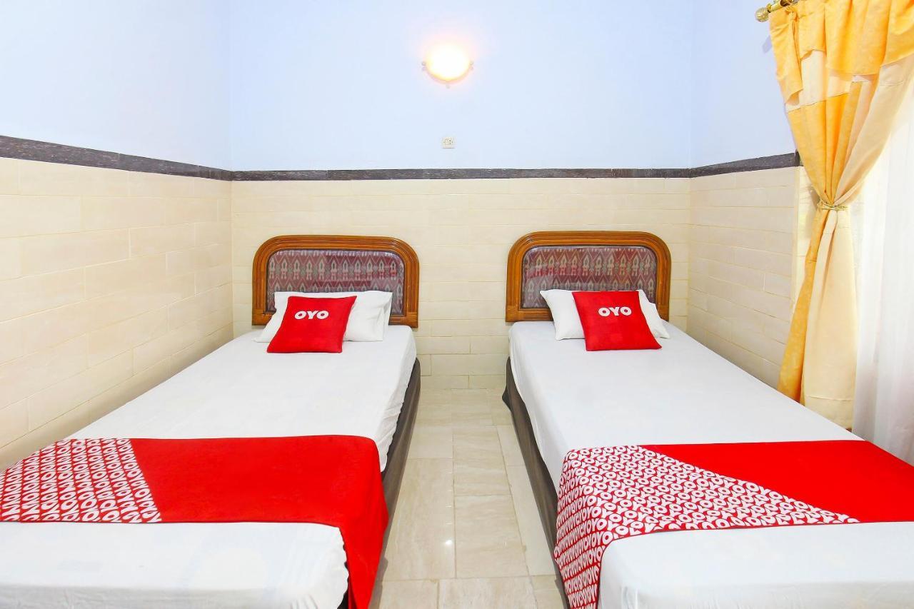 Oyo 91516 Wisata Hotel Матарам Экстерьер фото
